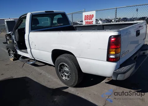 2004 GMC Sierra 1500 Work Truck z USA, uszkodzony, nr VIN 1GTEC14V04E193090